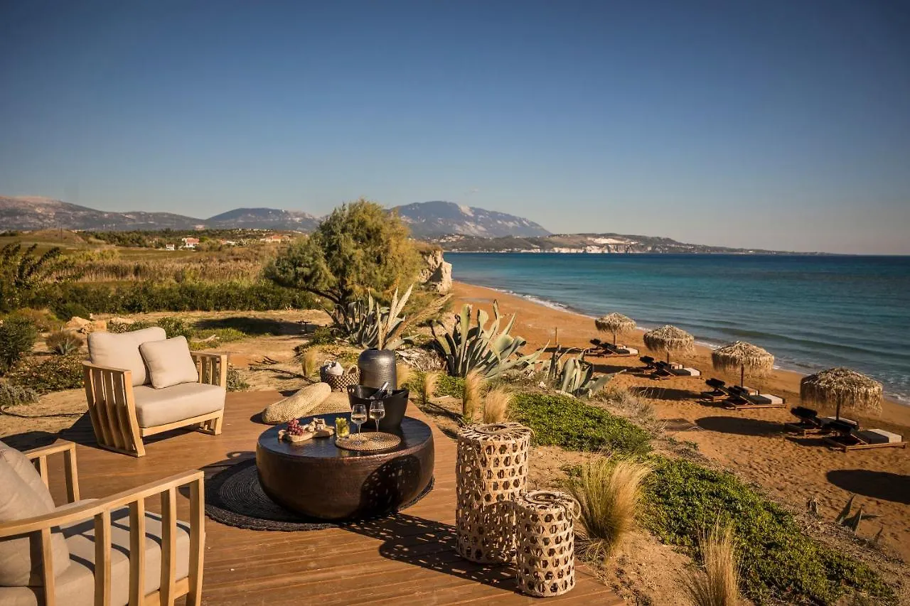 Thalassa Suite-Grand Blue Beach Residence Lixúri